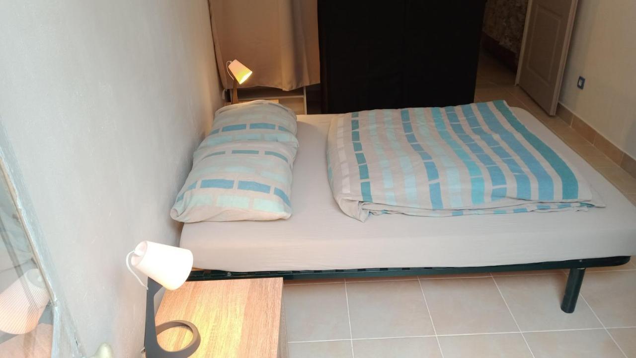 Bed and Breakfast L'Ombrelle Carcassonne Exterior foto